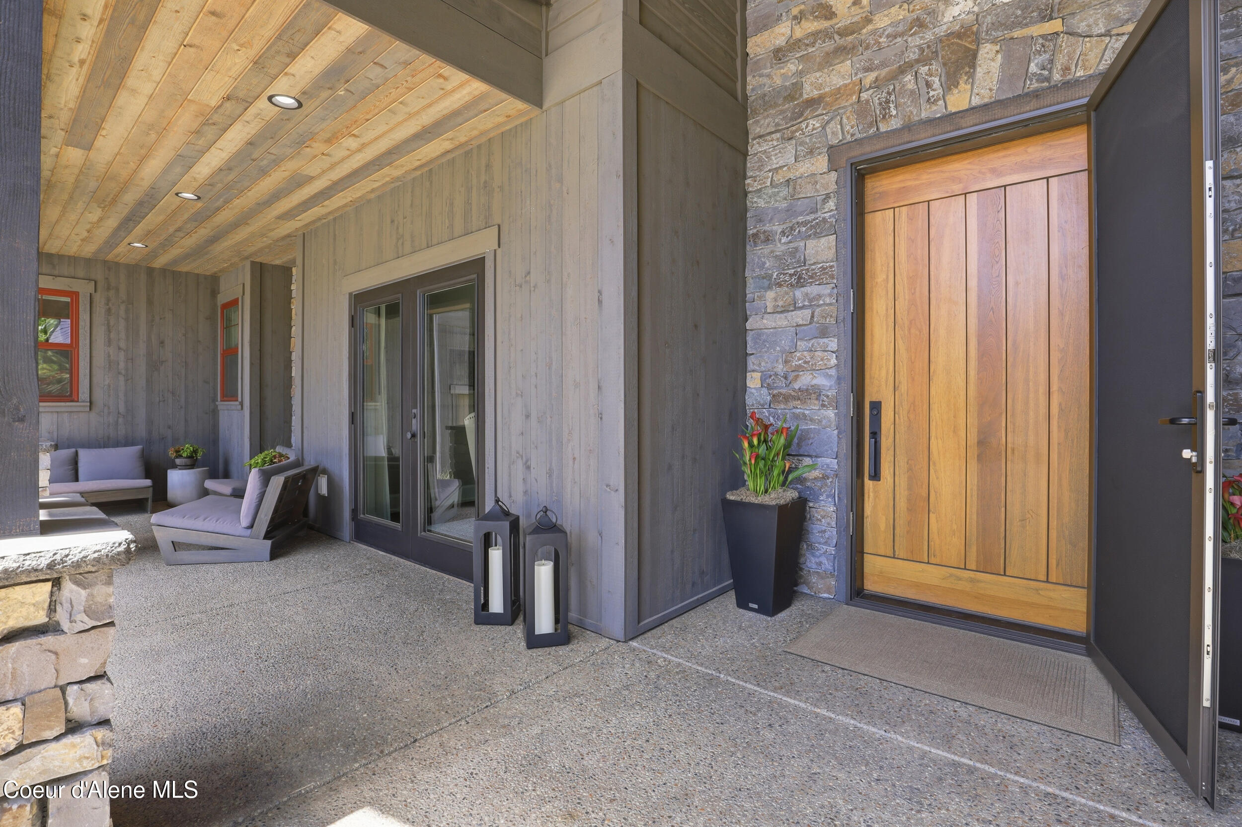 2697 S Espinazo Dr, Coeur d'Alene