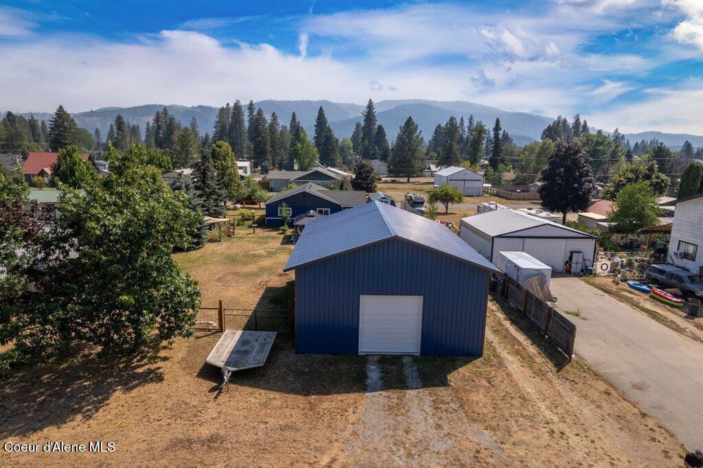 369 Glidden Ave