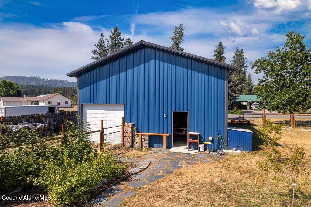369 Glidden Ave