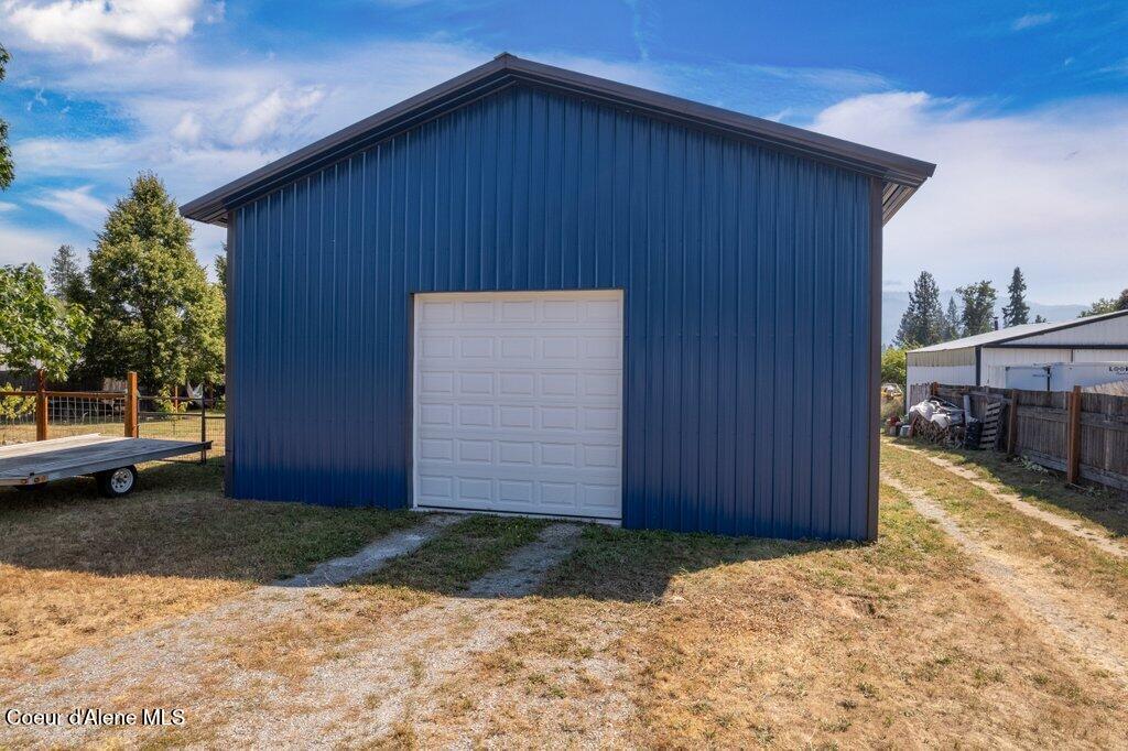 369 Glidden Ave