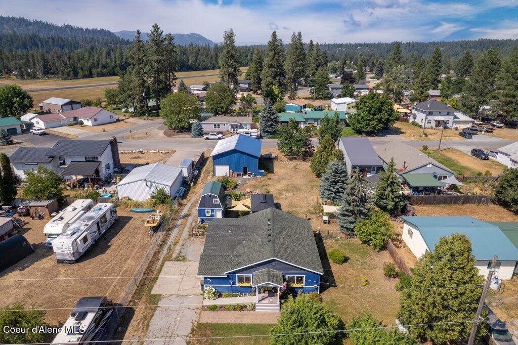 369 Glidden Ave