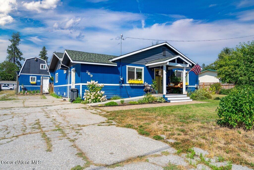 369 Glidden Ave