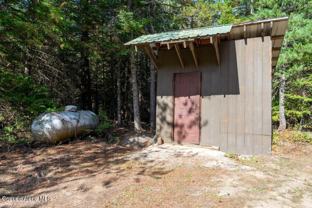 351 Lost Creek Ln