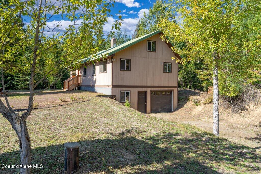 351 Lost Creek Ln