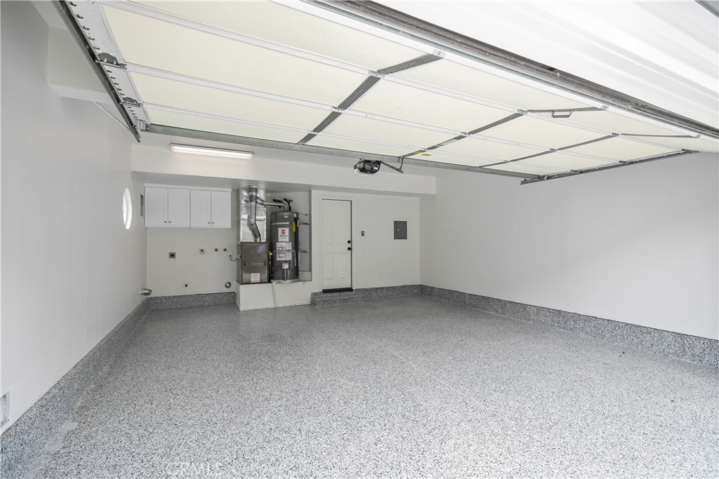 2501 E 16th Street E