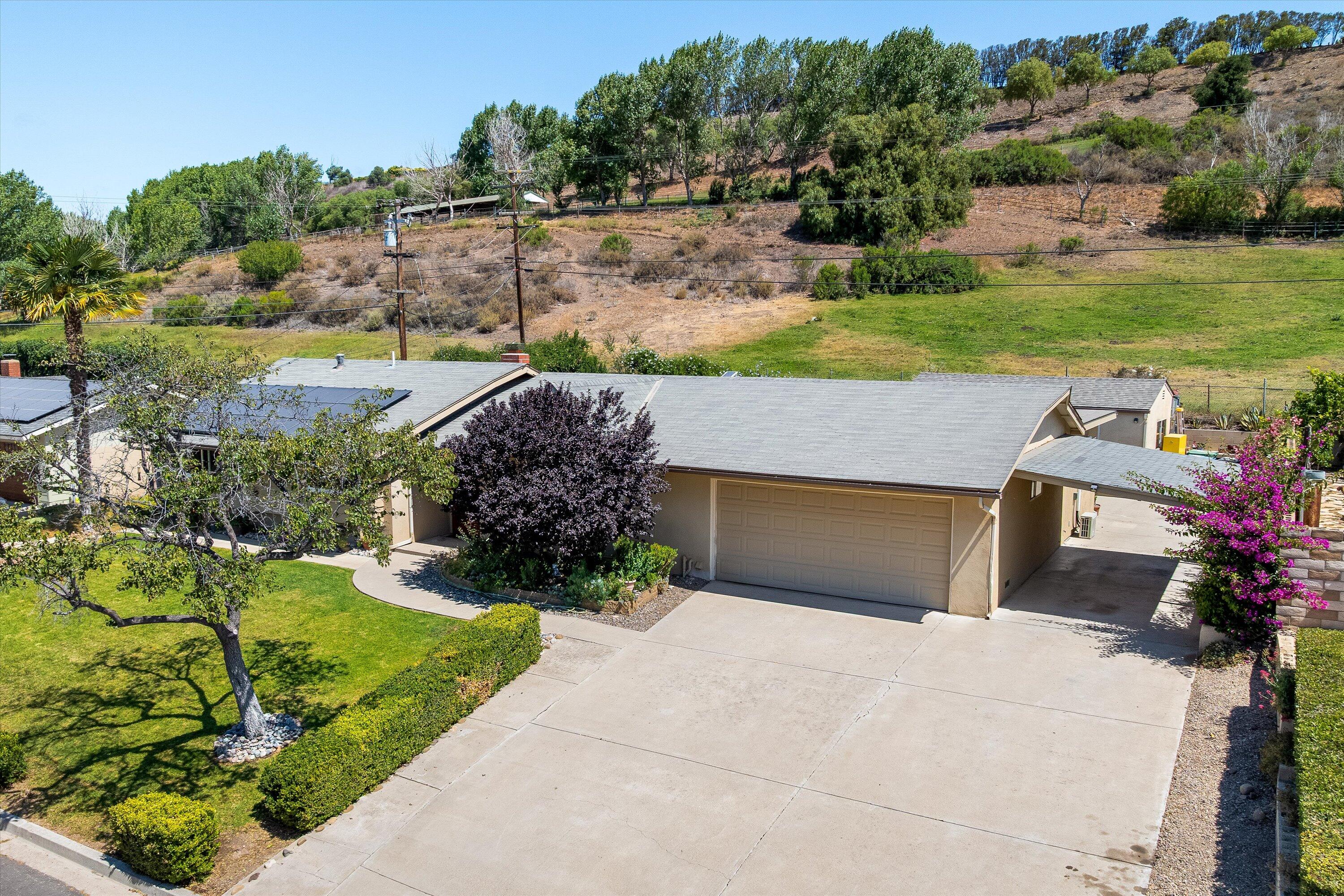 355 Glennora Way