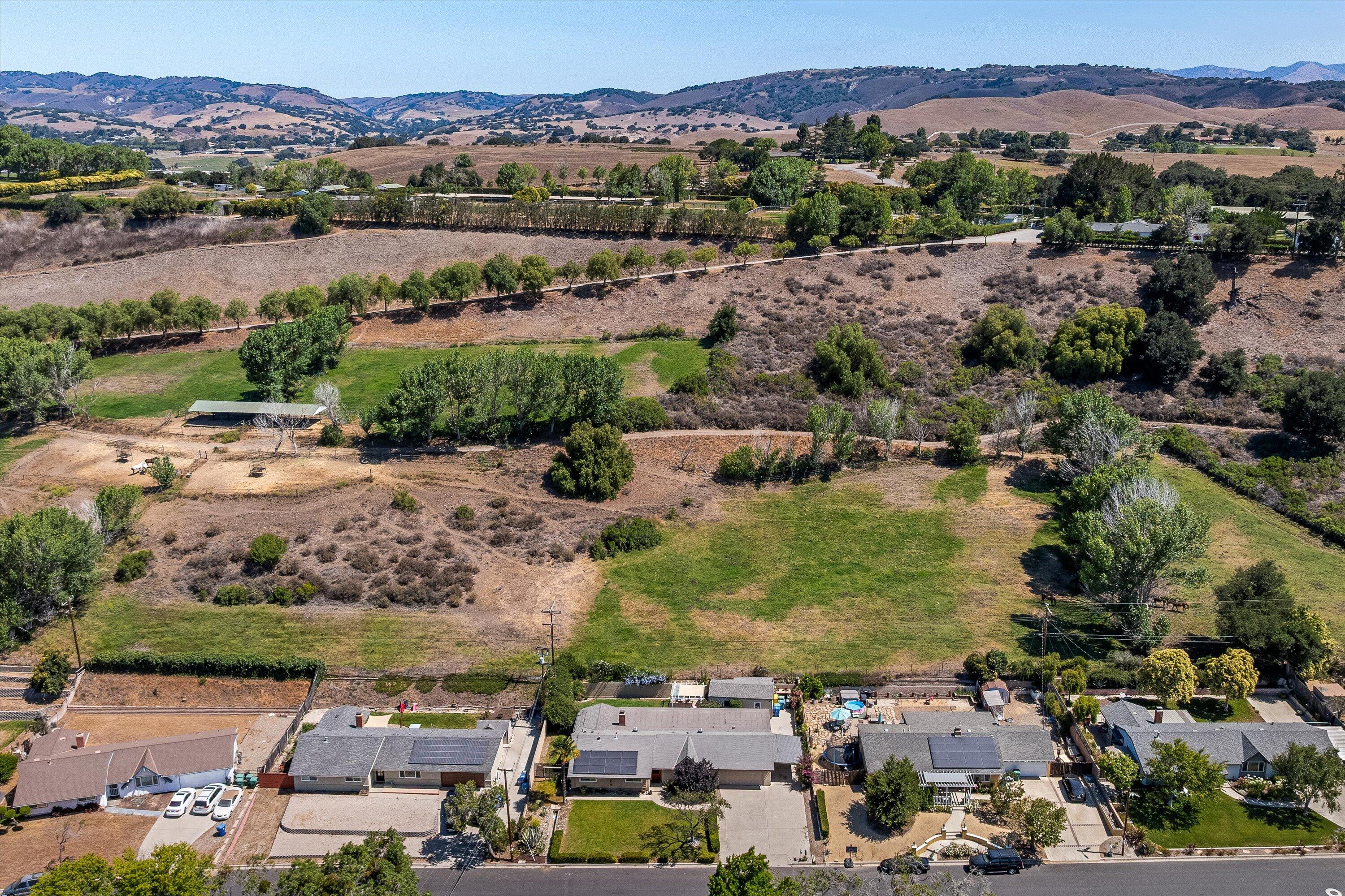 355 Glennora Way