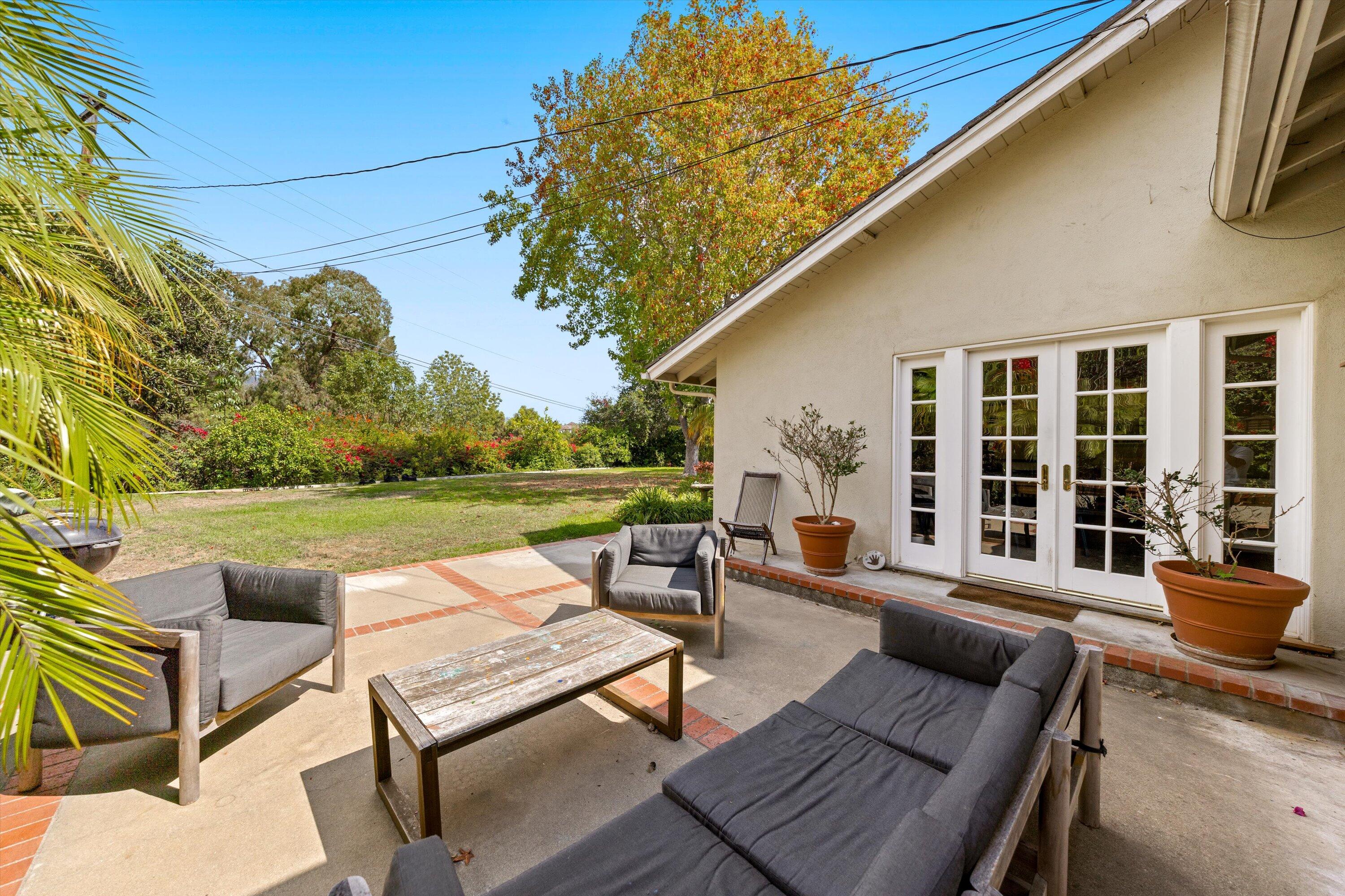 1192 Edward Place
