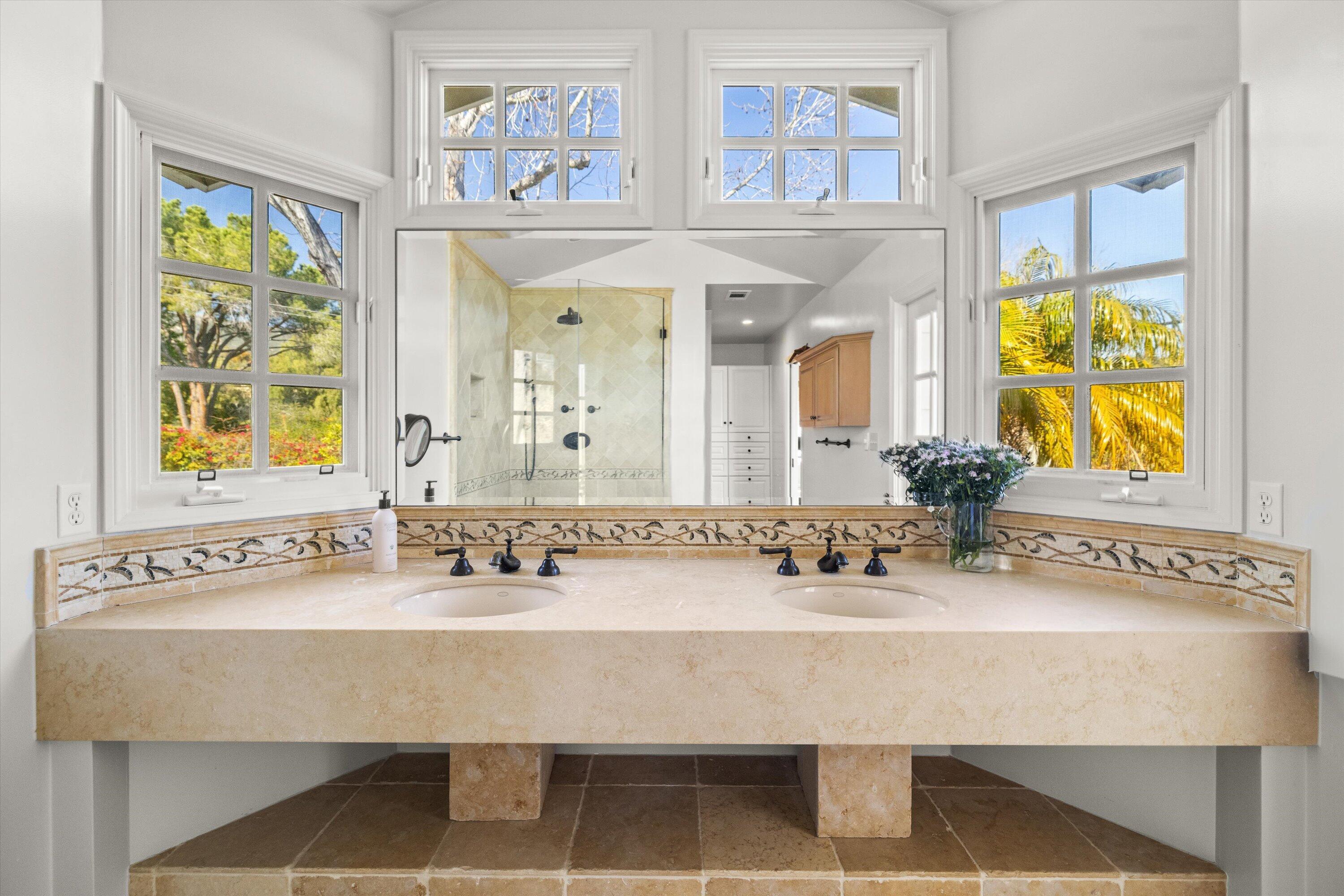 1192 Edward Place