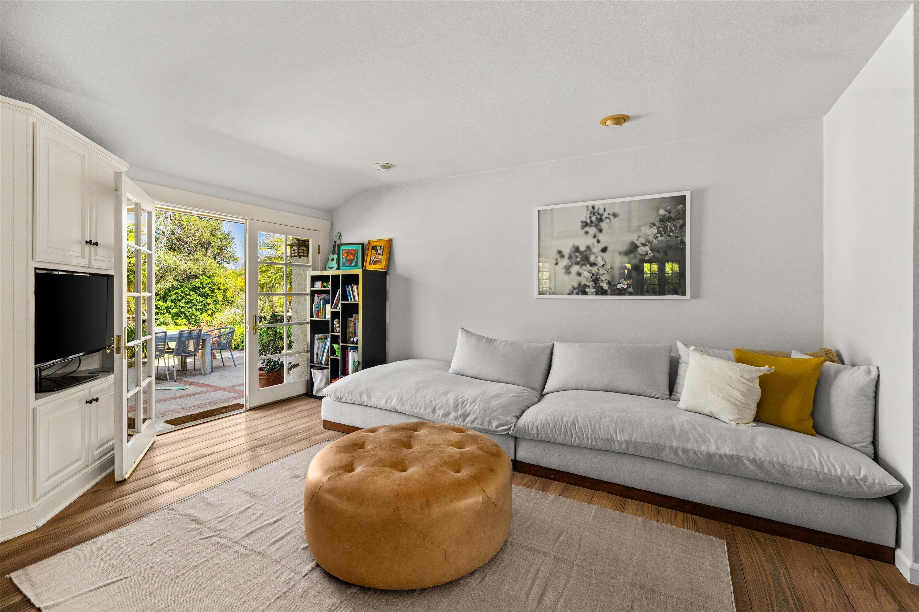 1192 Edward Place