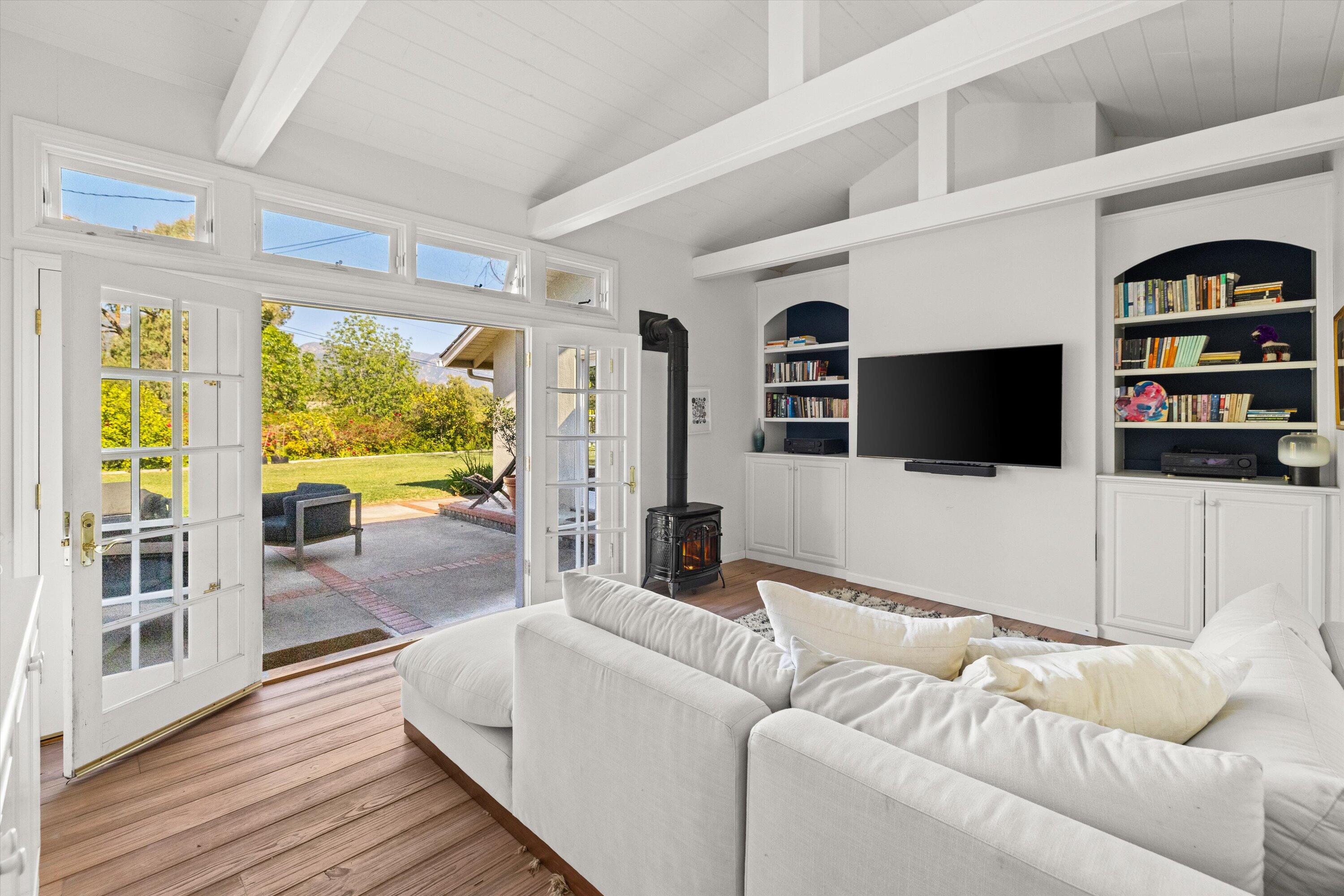 1192 Edward Place