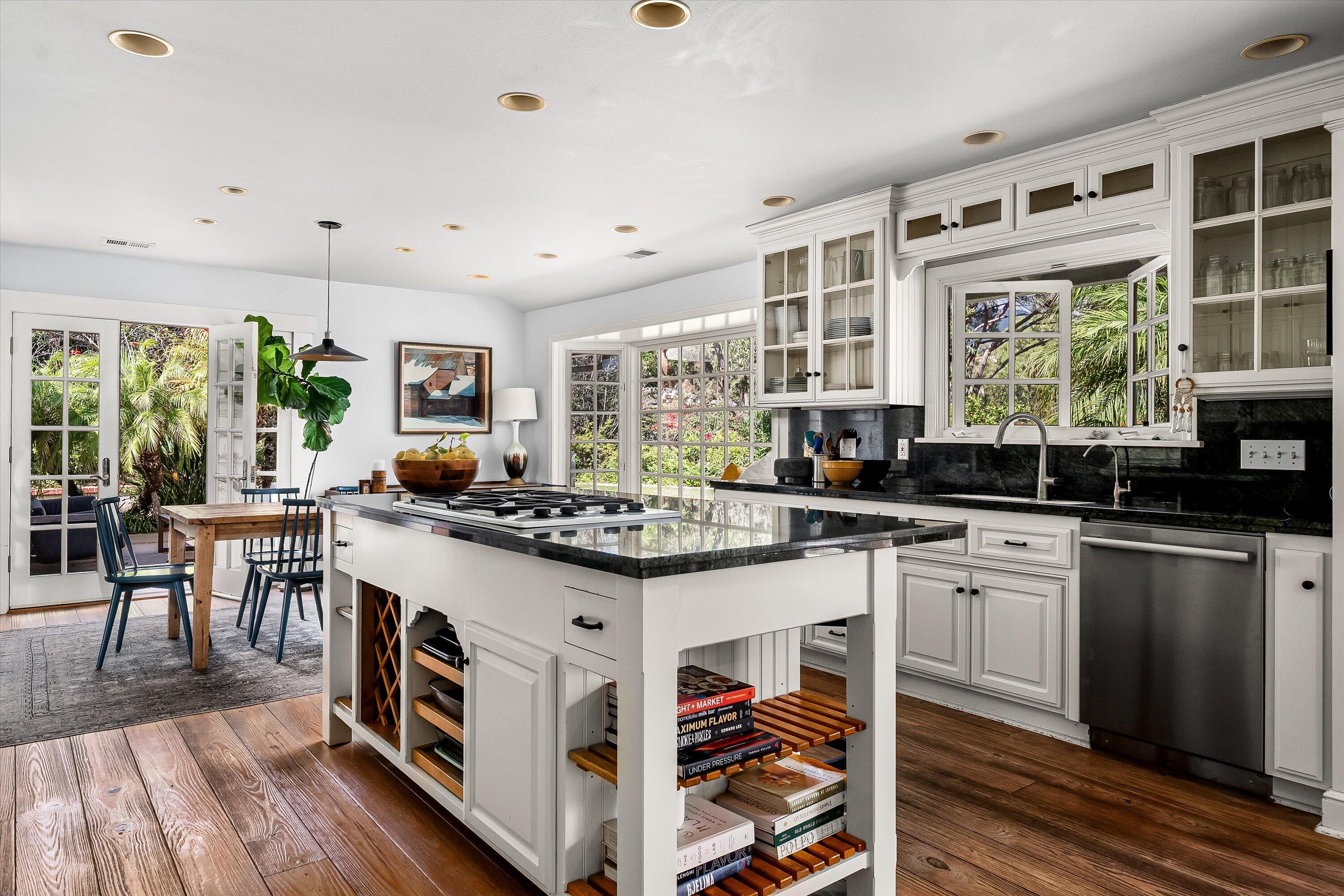 1192 Edward Place