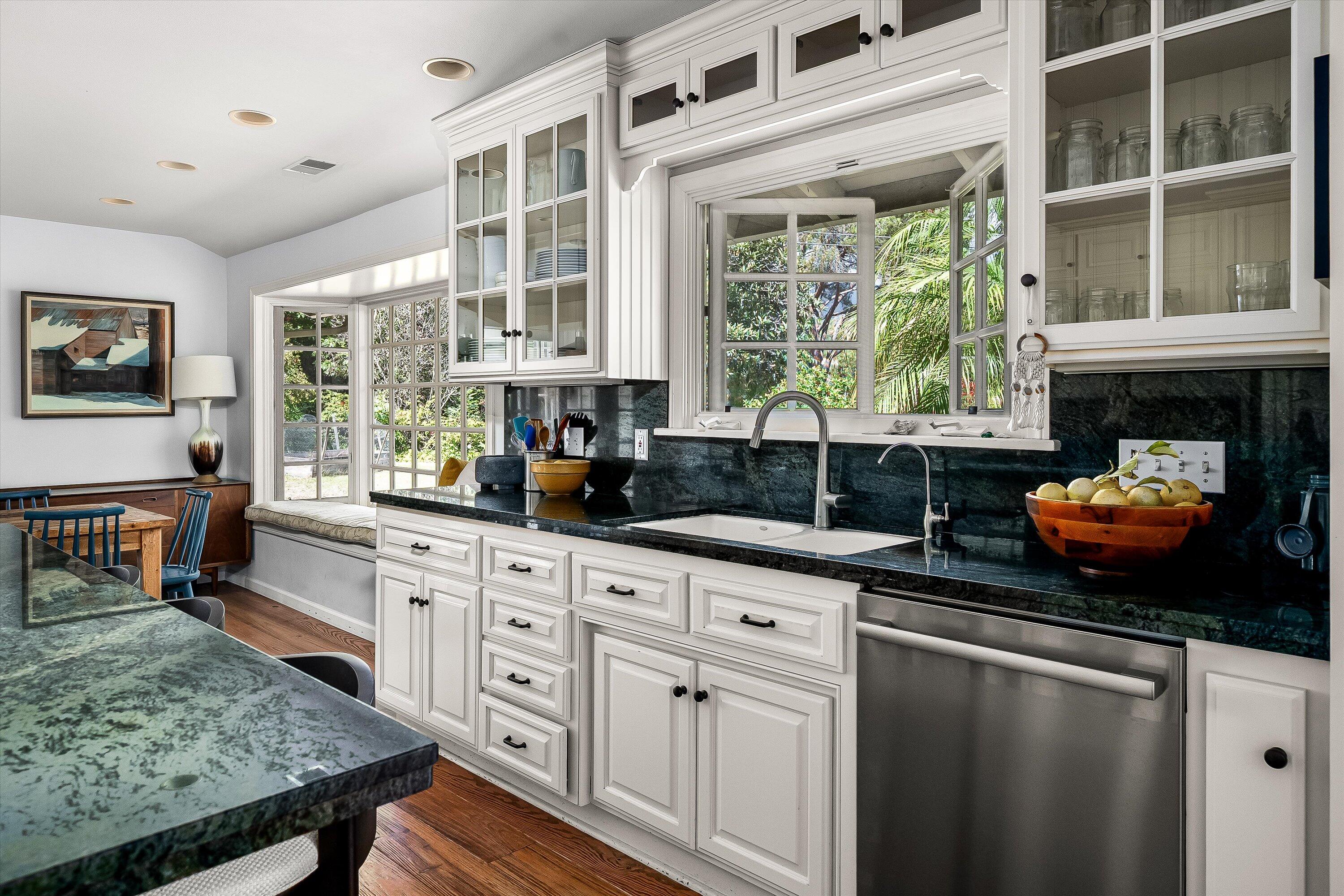 1192 Edward Place