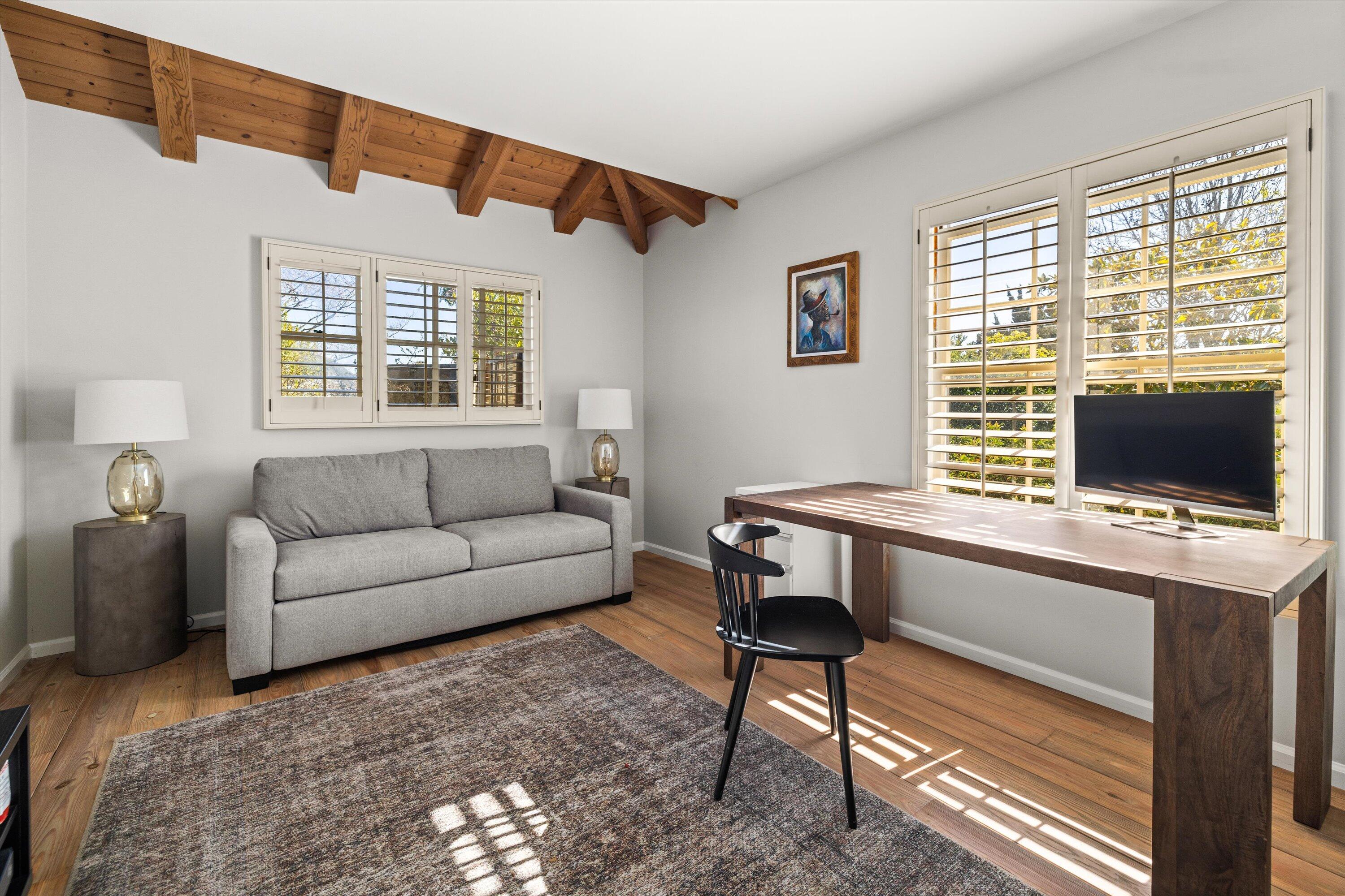 1192 Edward Place