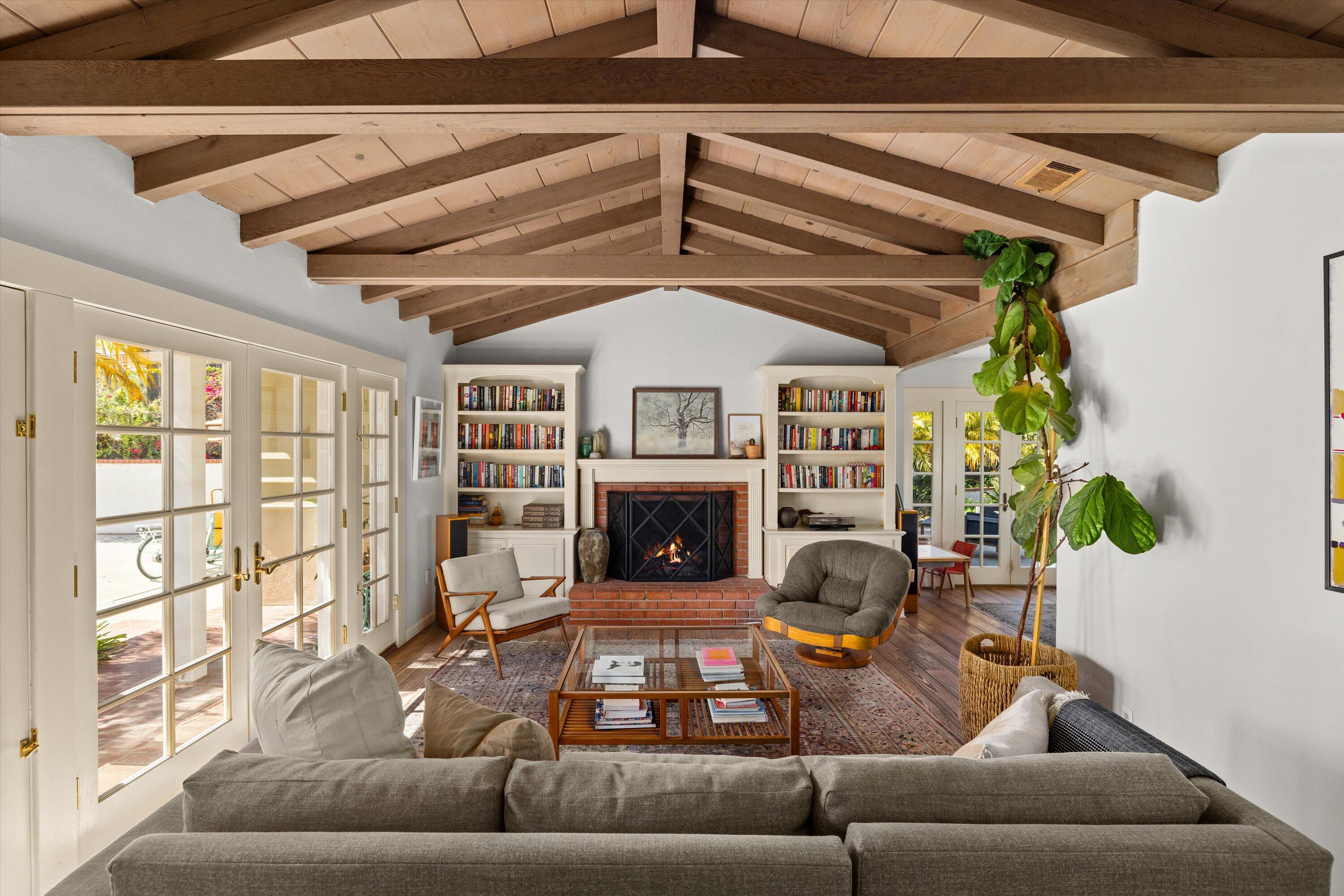 1192 Edward Place