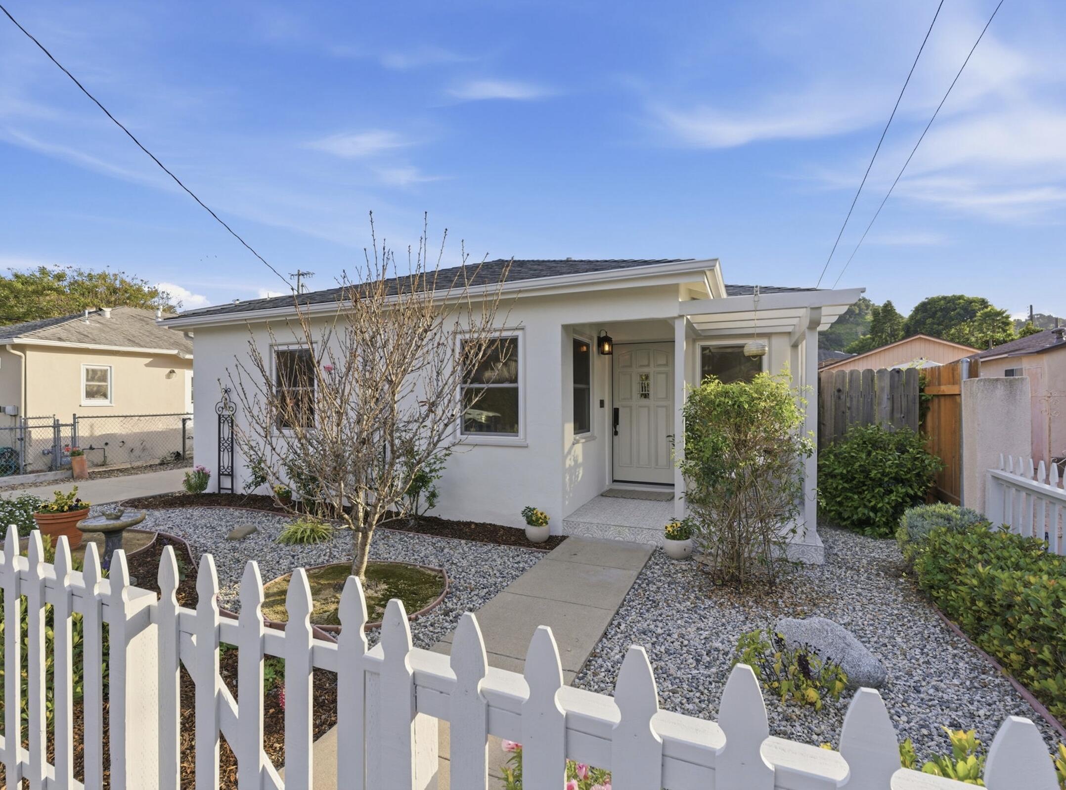 1307 Chino Street