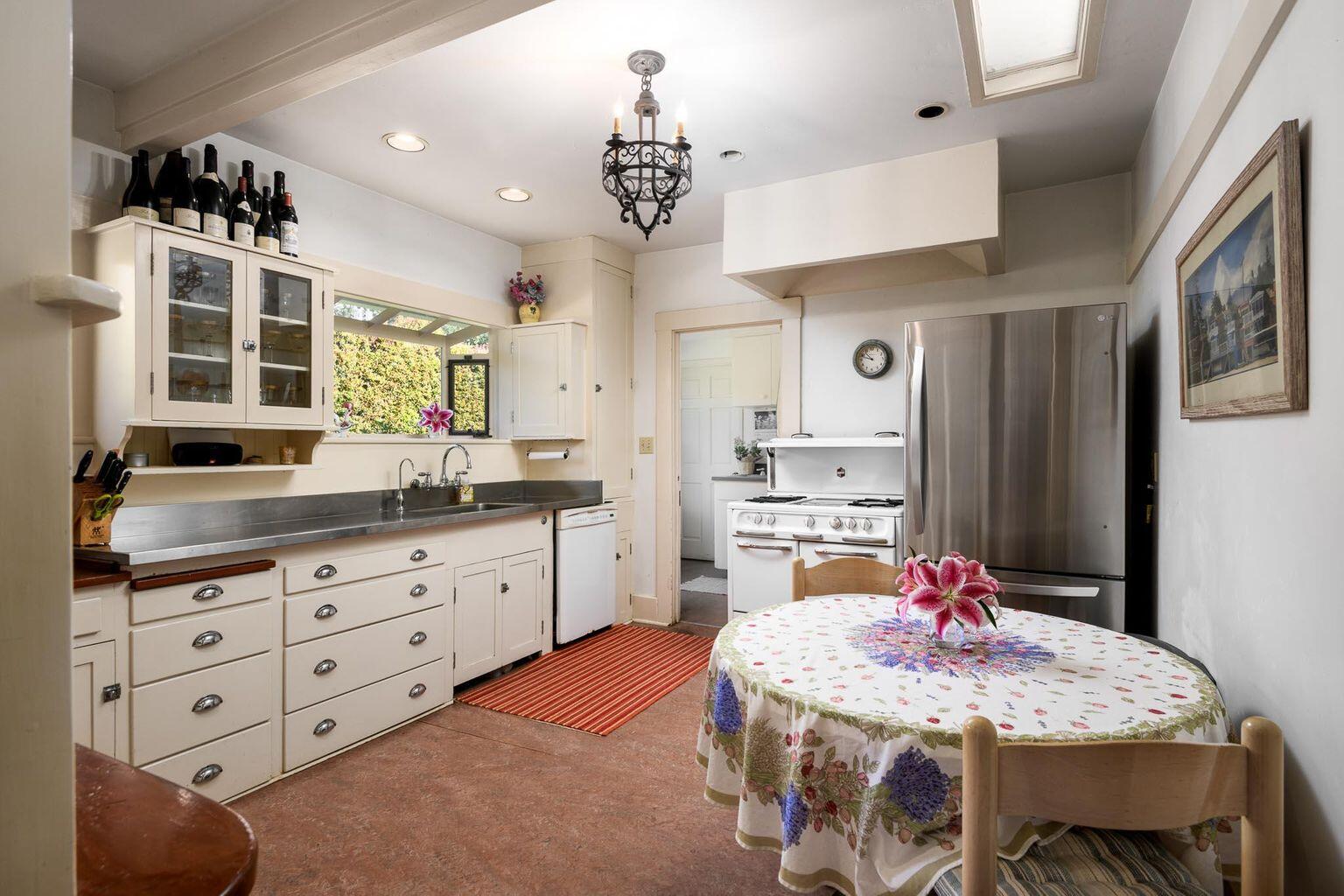 110 San Ysidro Road