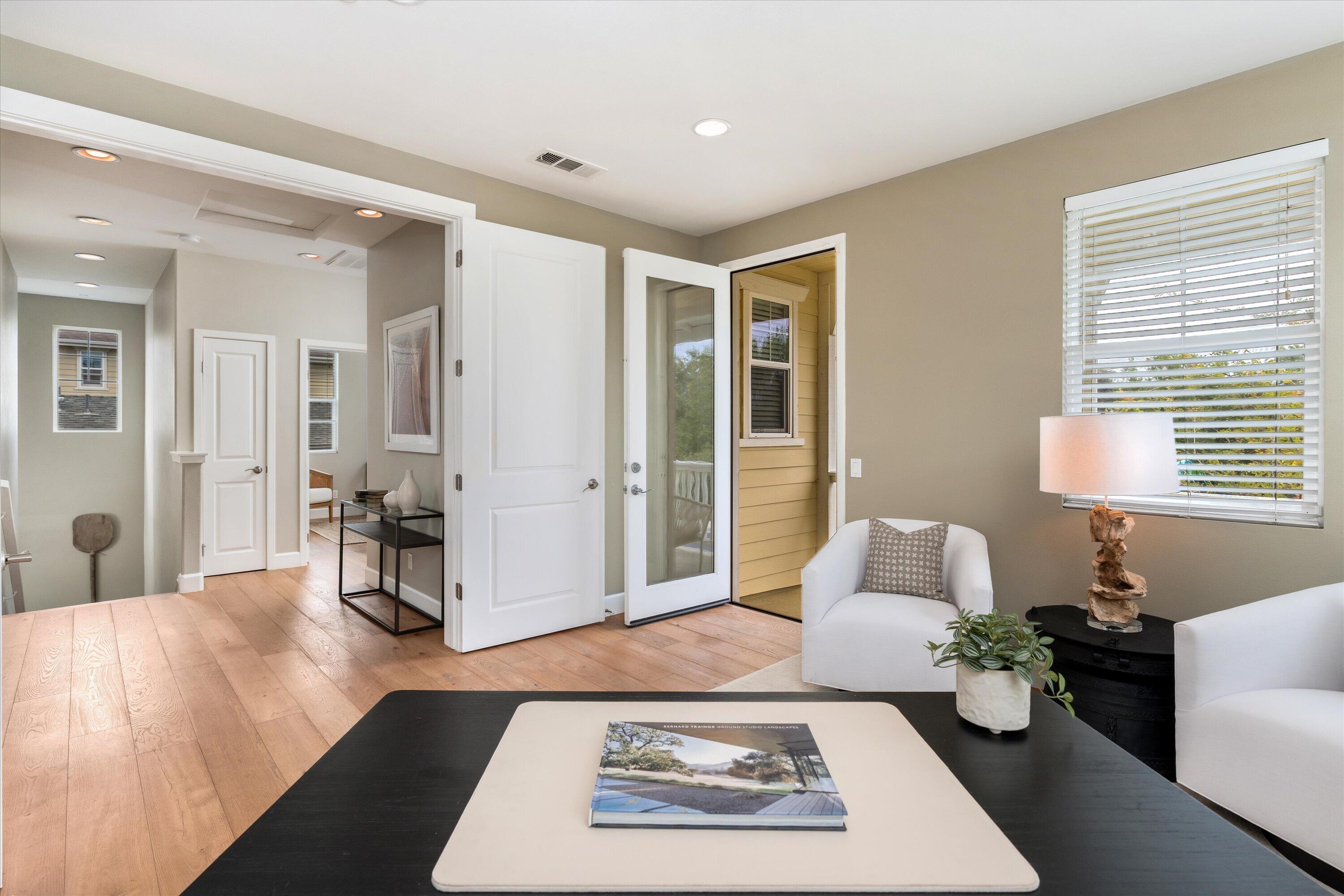 1109 Calle Lagunitas