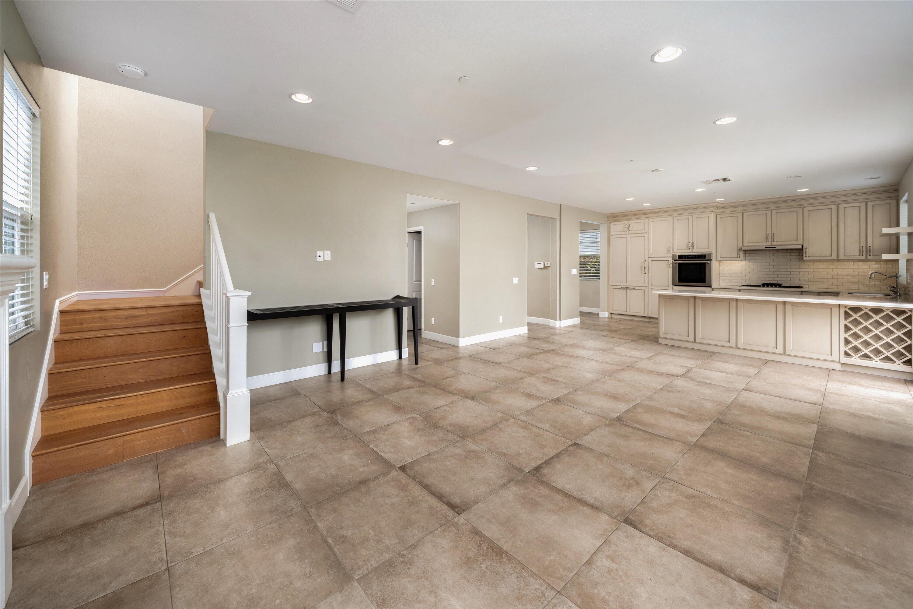1109 Calle Lagunitas