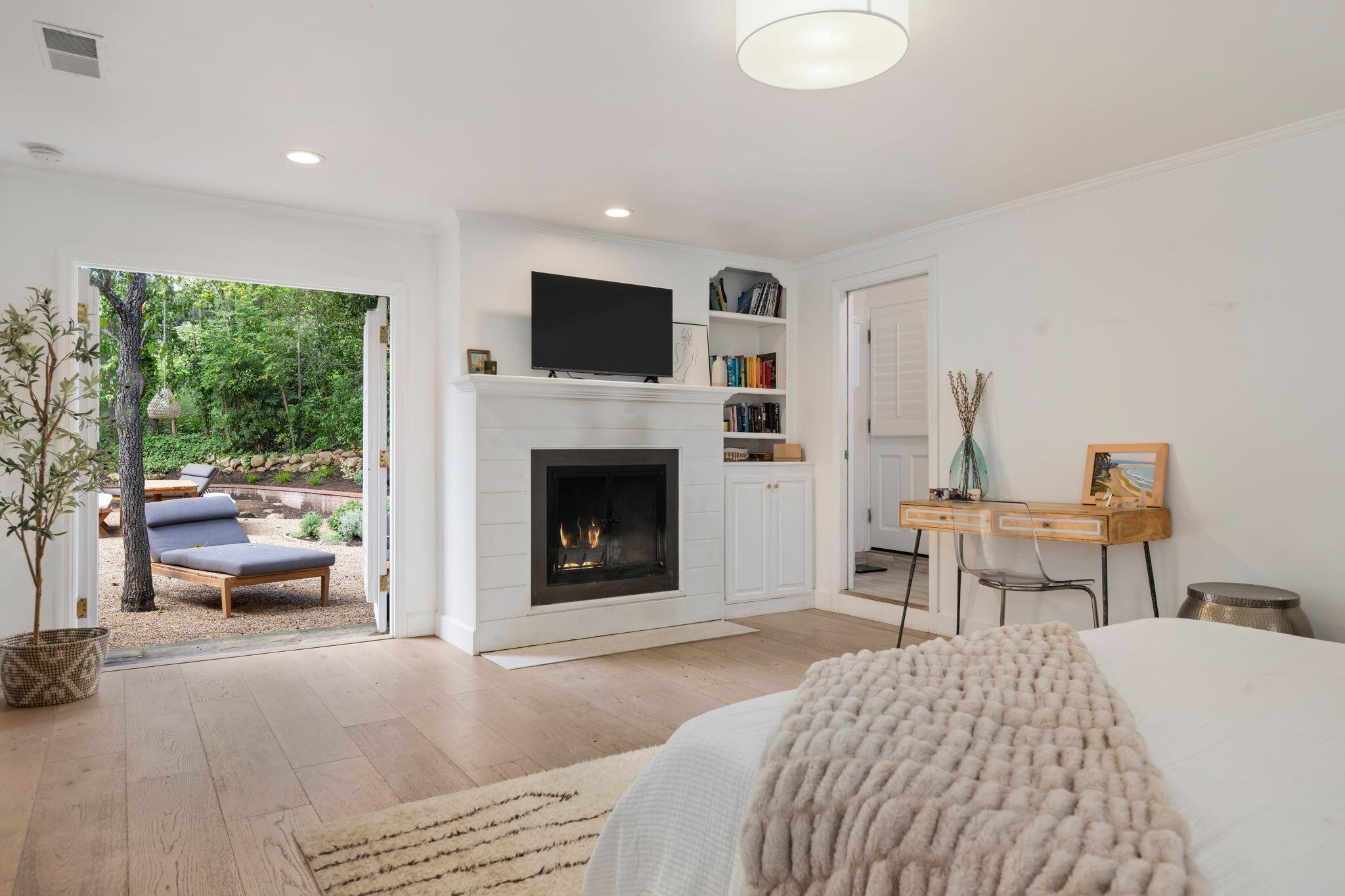 636 Oak Grove Drive