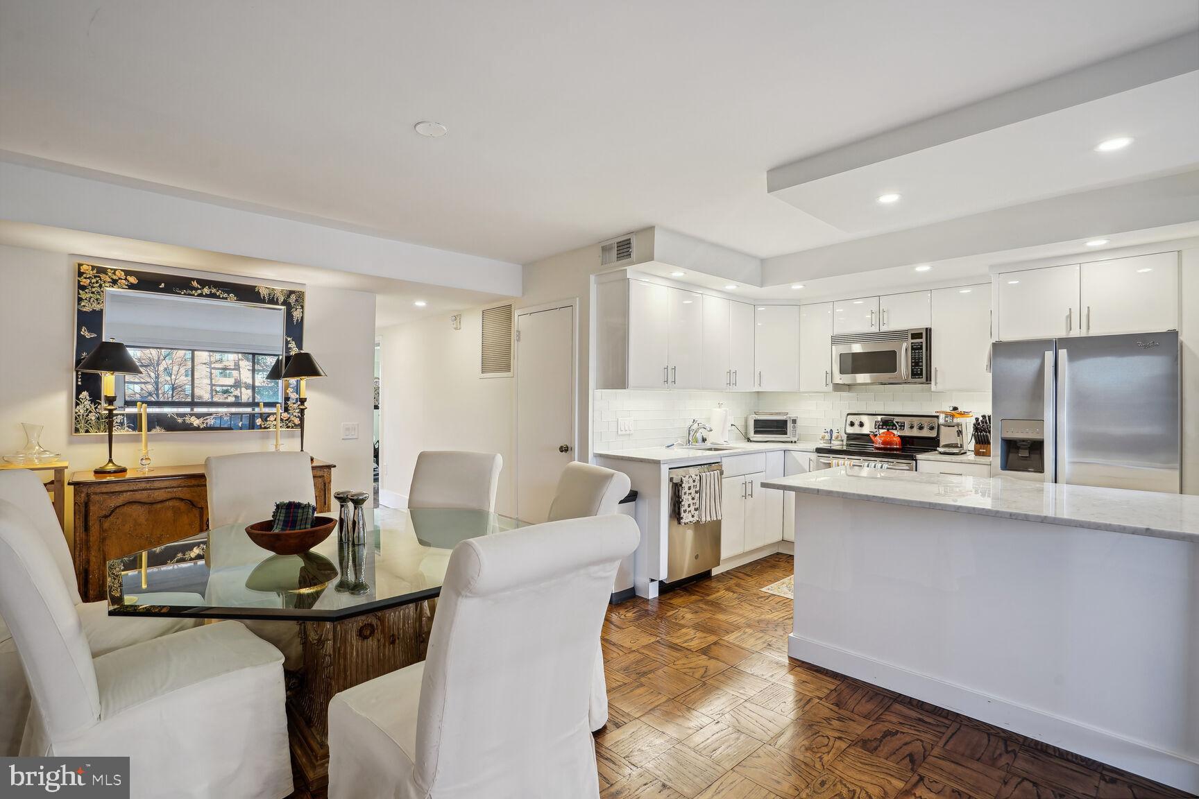 3101 New Mexico Ave NW #225