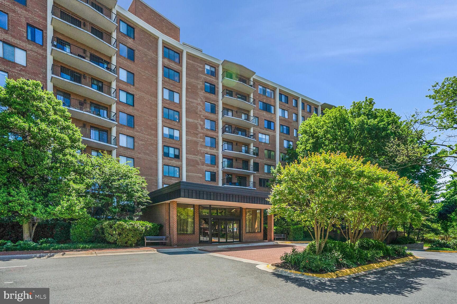 3101 New Mexico Ave NW #225
