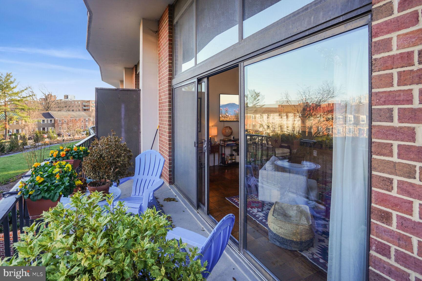 3101 New Mexico Ave NW #225