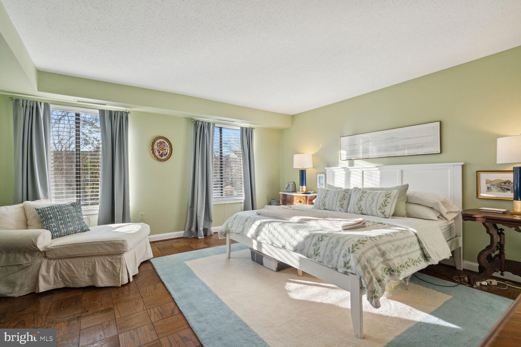3101 New Mexico Ave NW #225