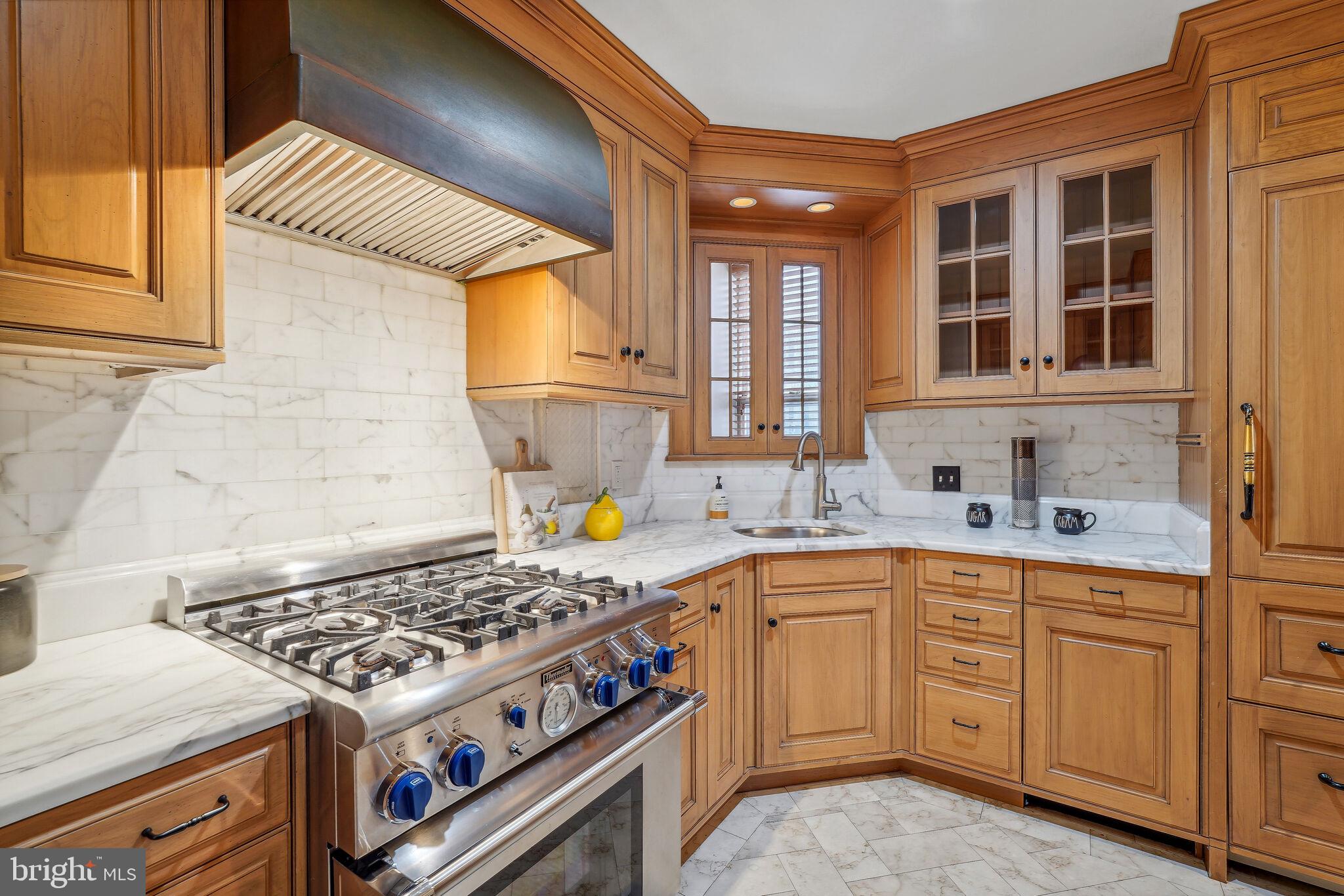 2205 California St NW #203