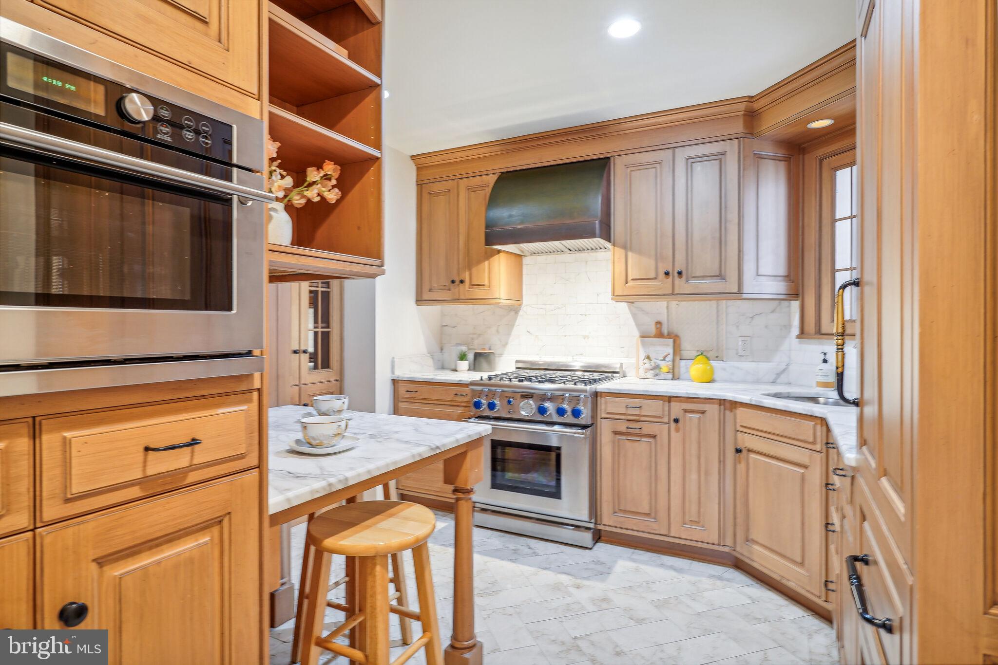 2205 California St NW #203