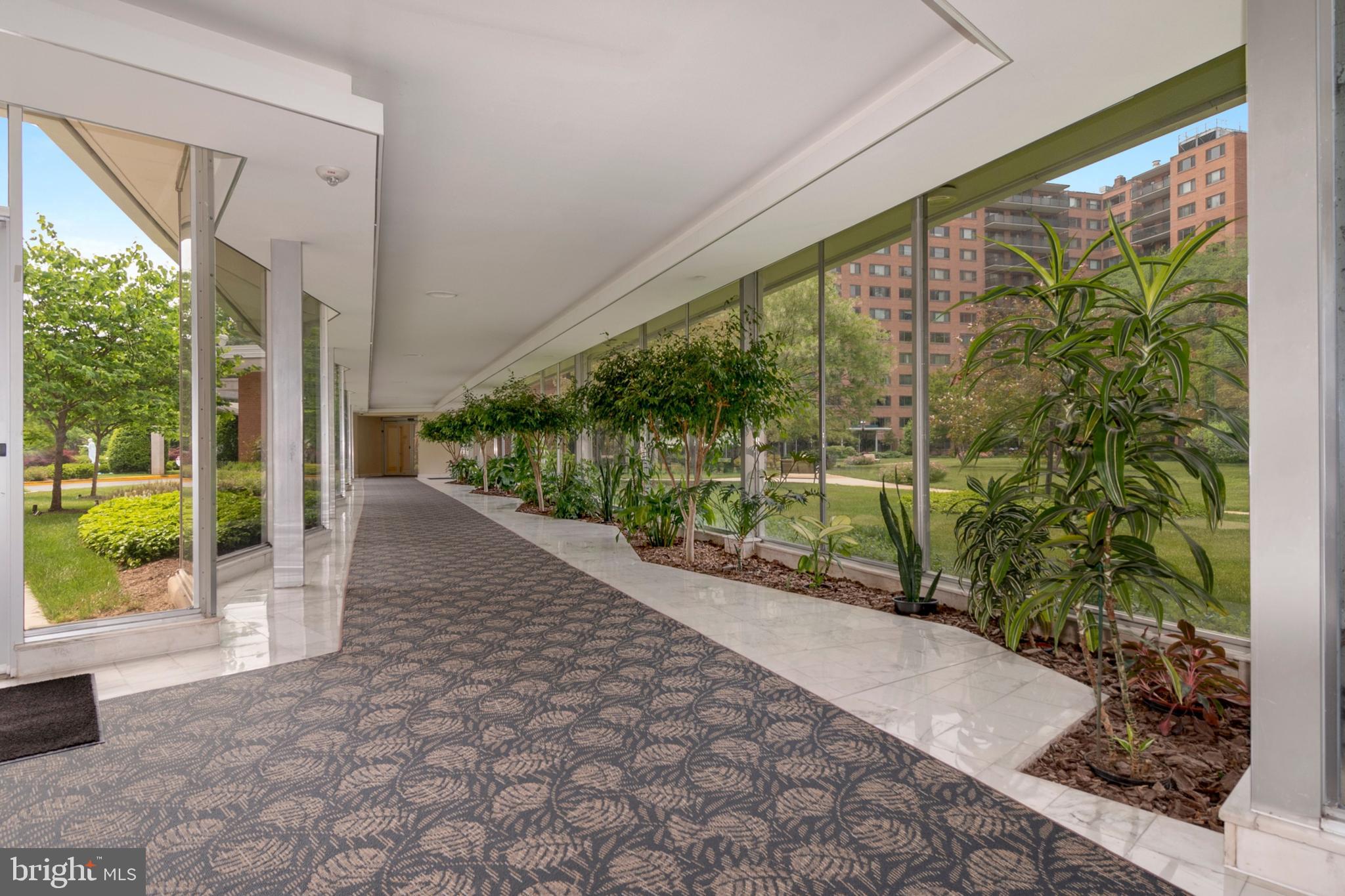 4201 Cathedral Ave NW #1106w