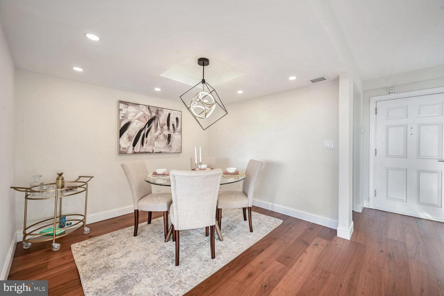 701 Pennsylvania Ave NW #1024