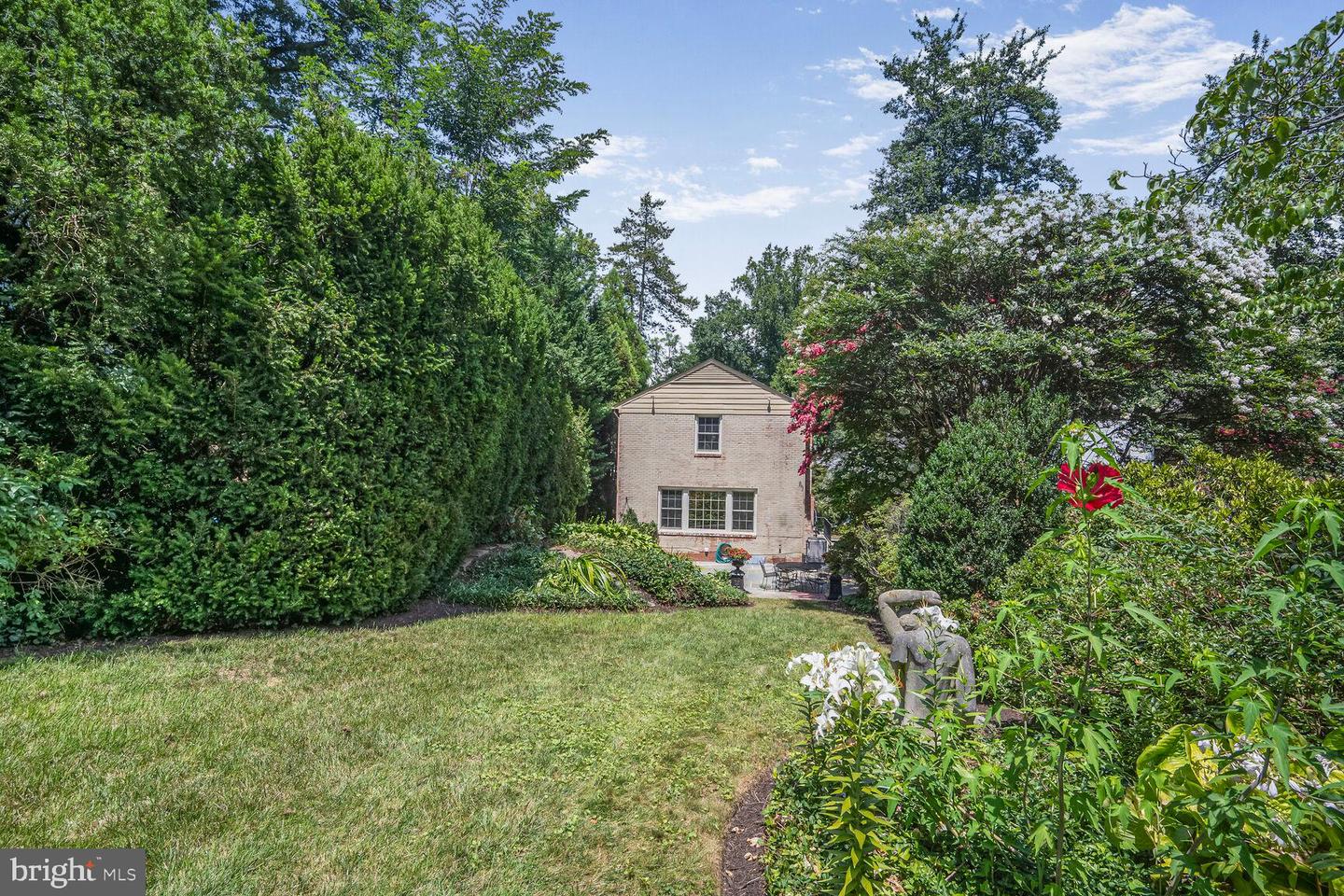 5114 Klingle St NW