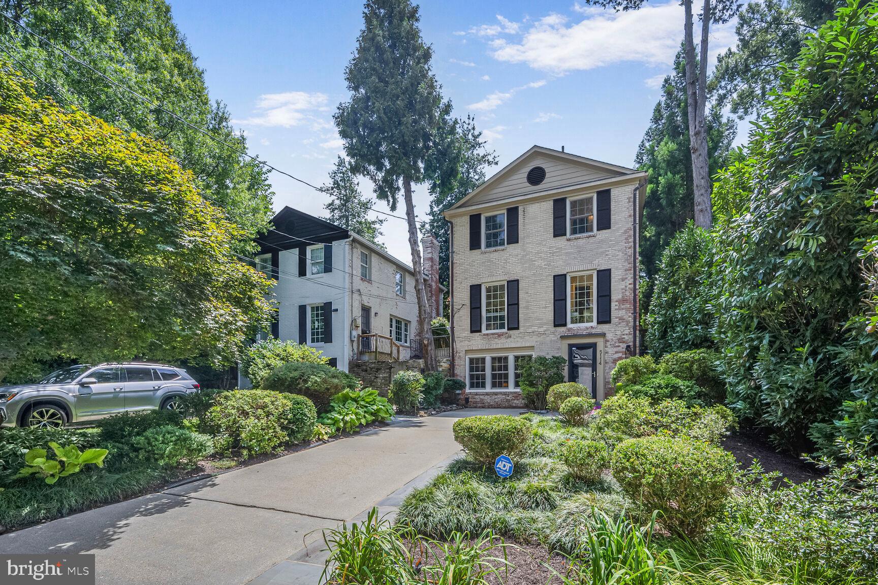 5114 Klingle St NW