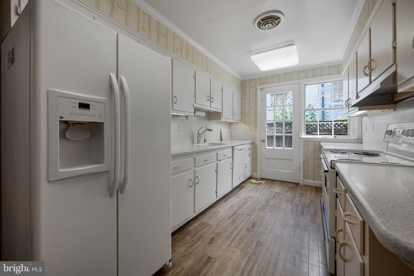 4846 van Ness St NW
