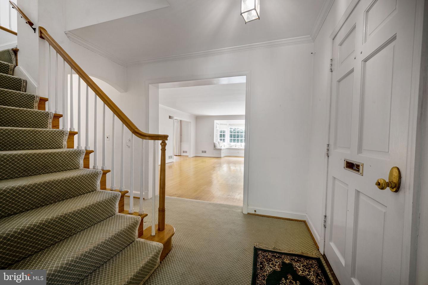 4846 van Ness St NW