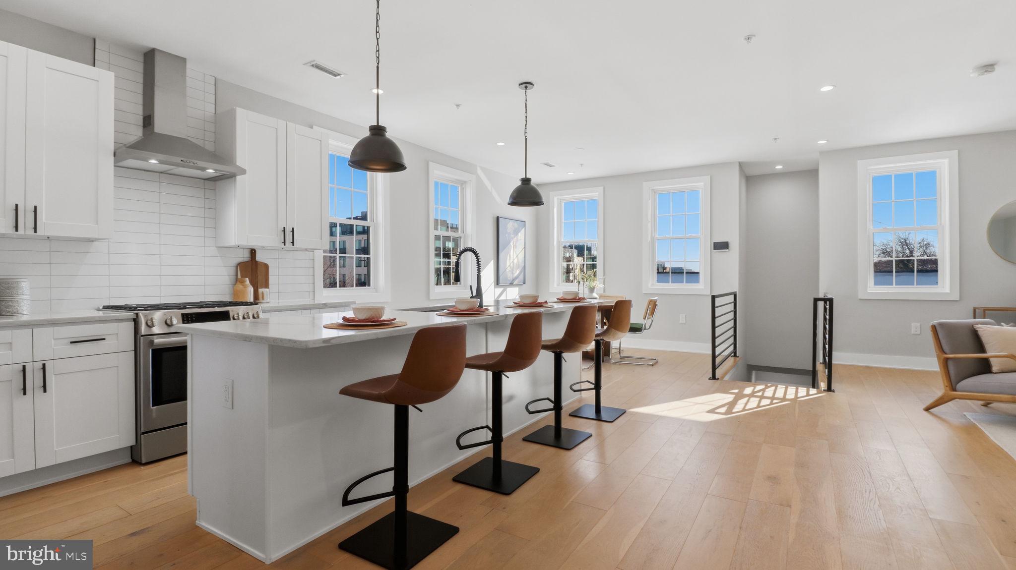 716 KEARNY STREET NE 5