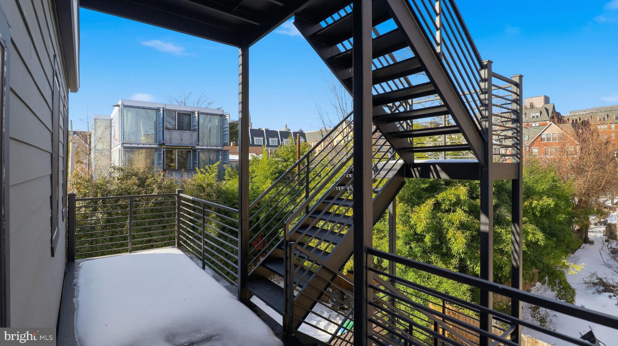 716 KEARNY STREET NE 5