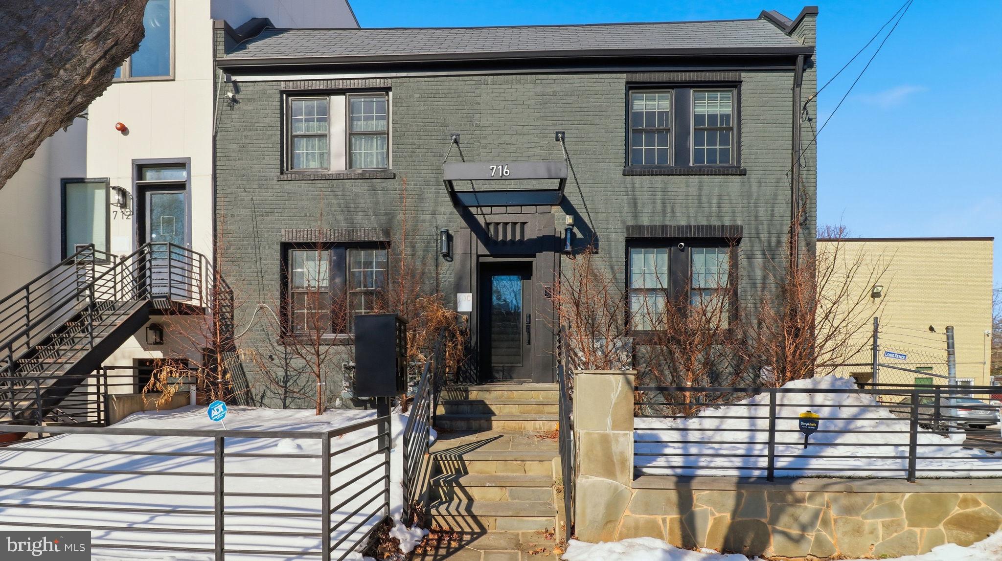 716 KEARNY STREET NE 5