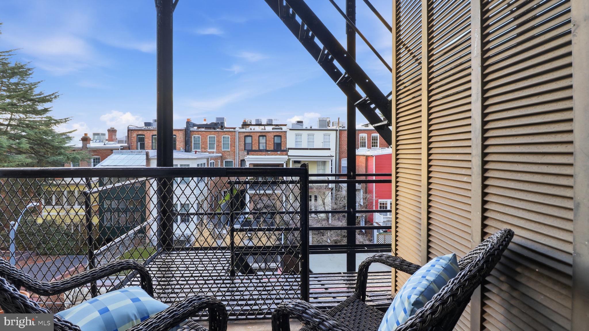 2205 CALIFORNIA STREET NW 303