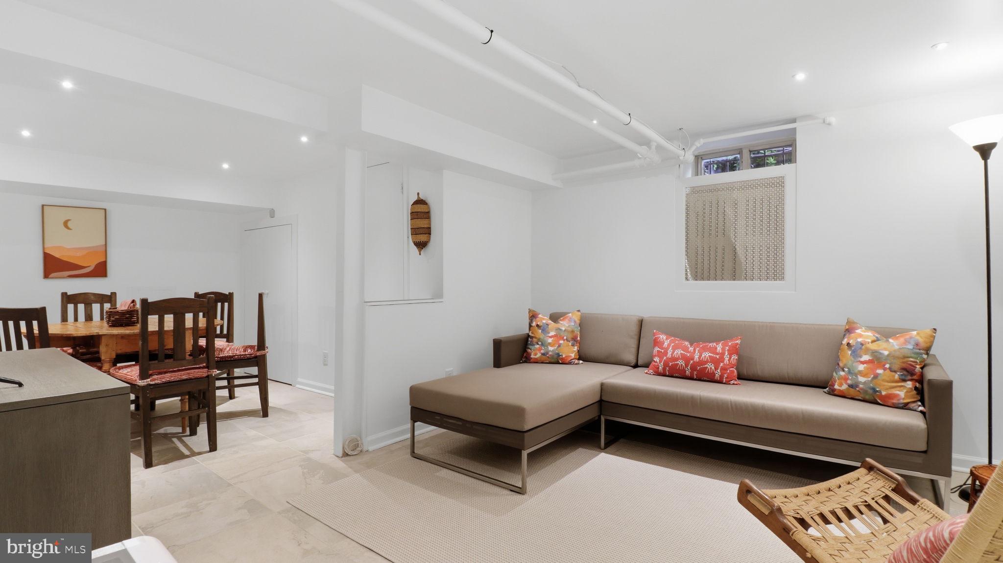 4606 VERPLANCK PLACE NW