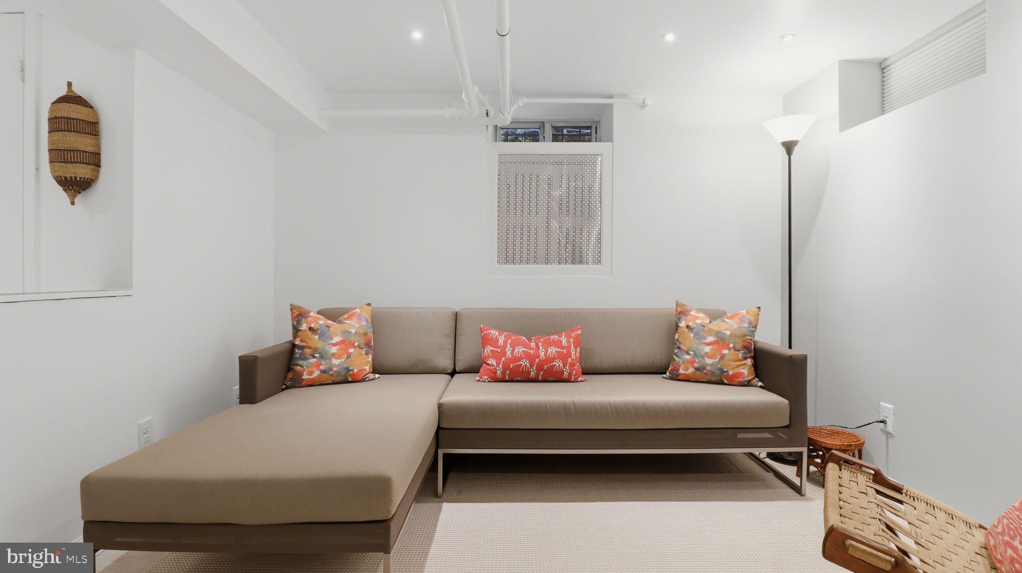 4606 VERPLANCK PLACE NW