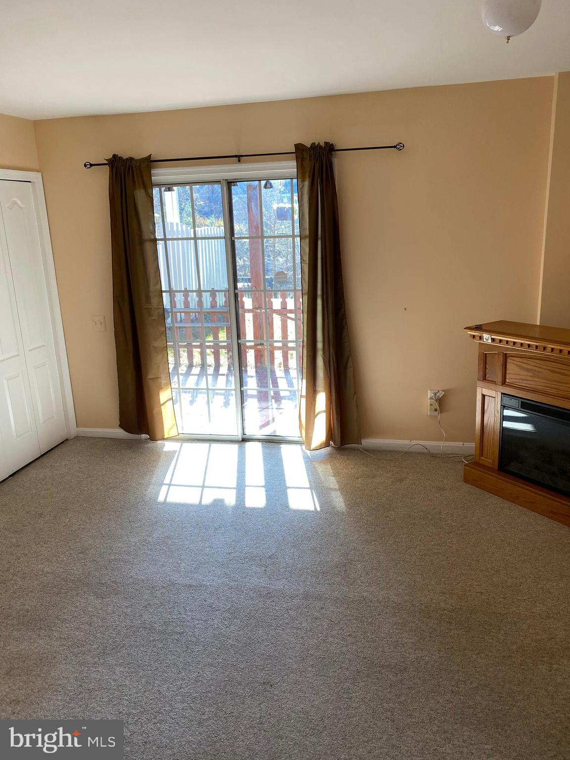 276 AMBERLEIGH DRIVE