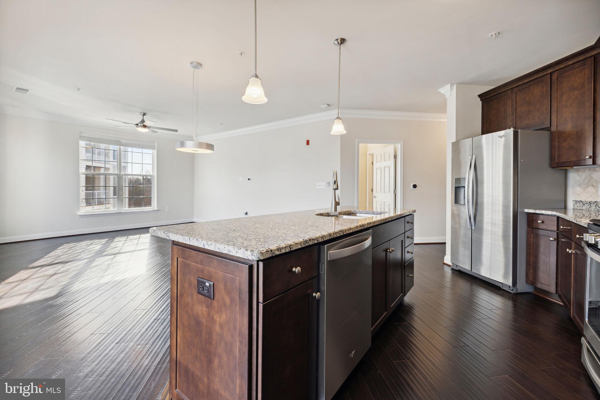 3825 Doc Berlin Dr #32