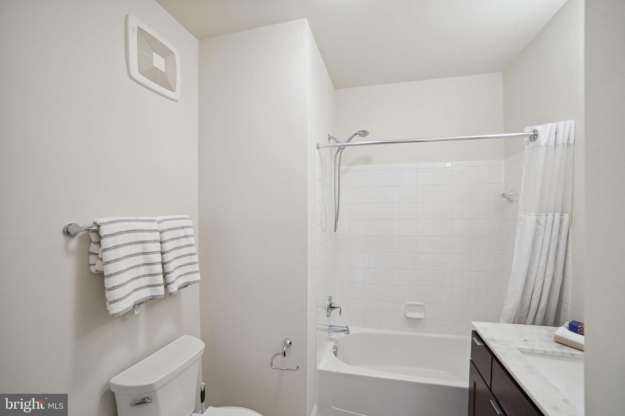 3825 Doc Berlin Dr #32