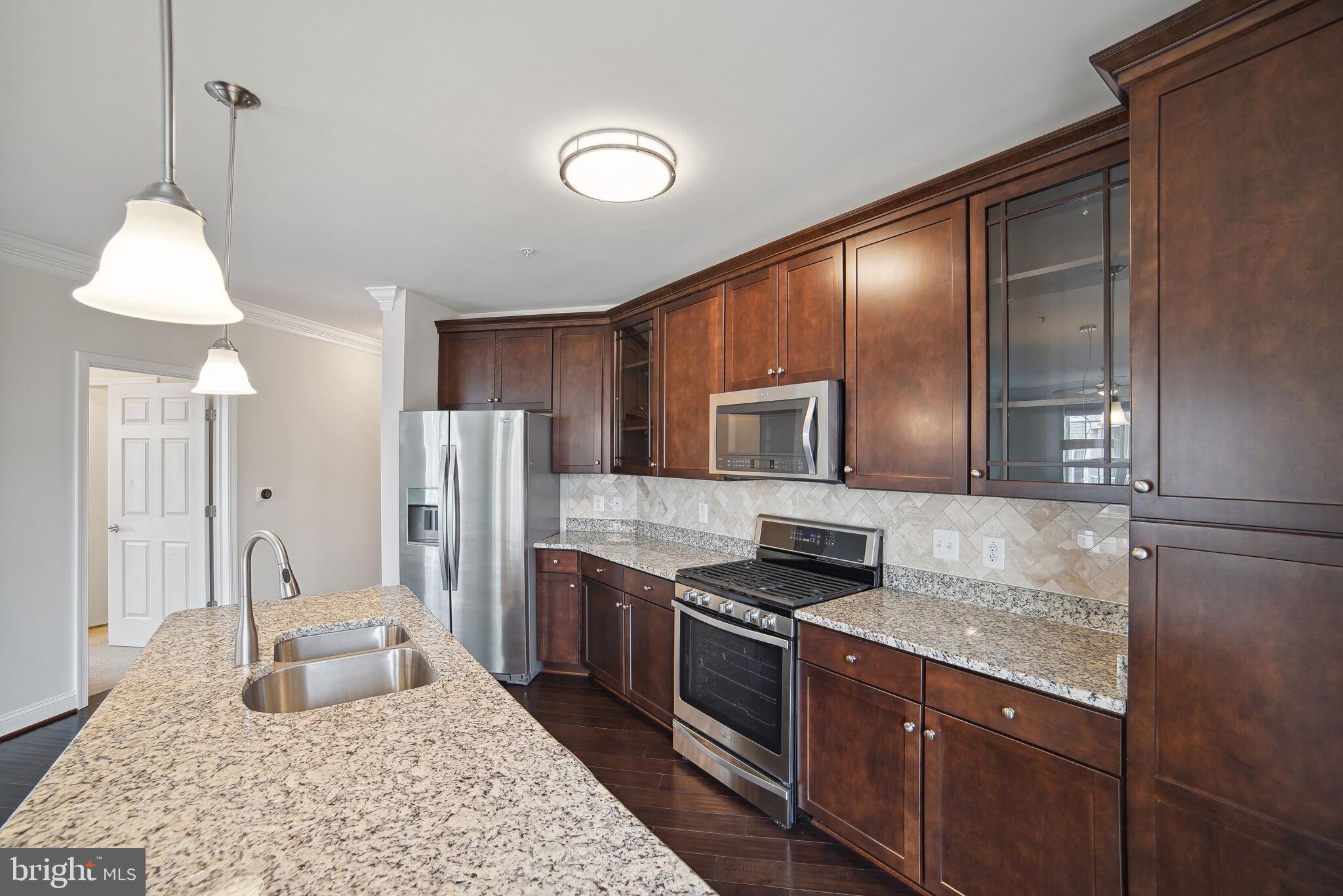 3825 Doc Berlin Dr #32