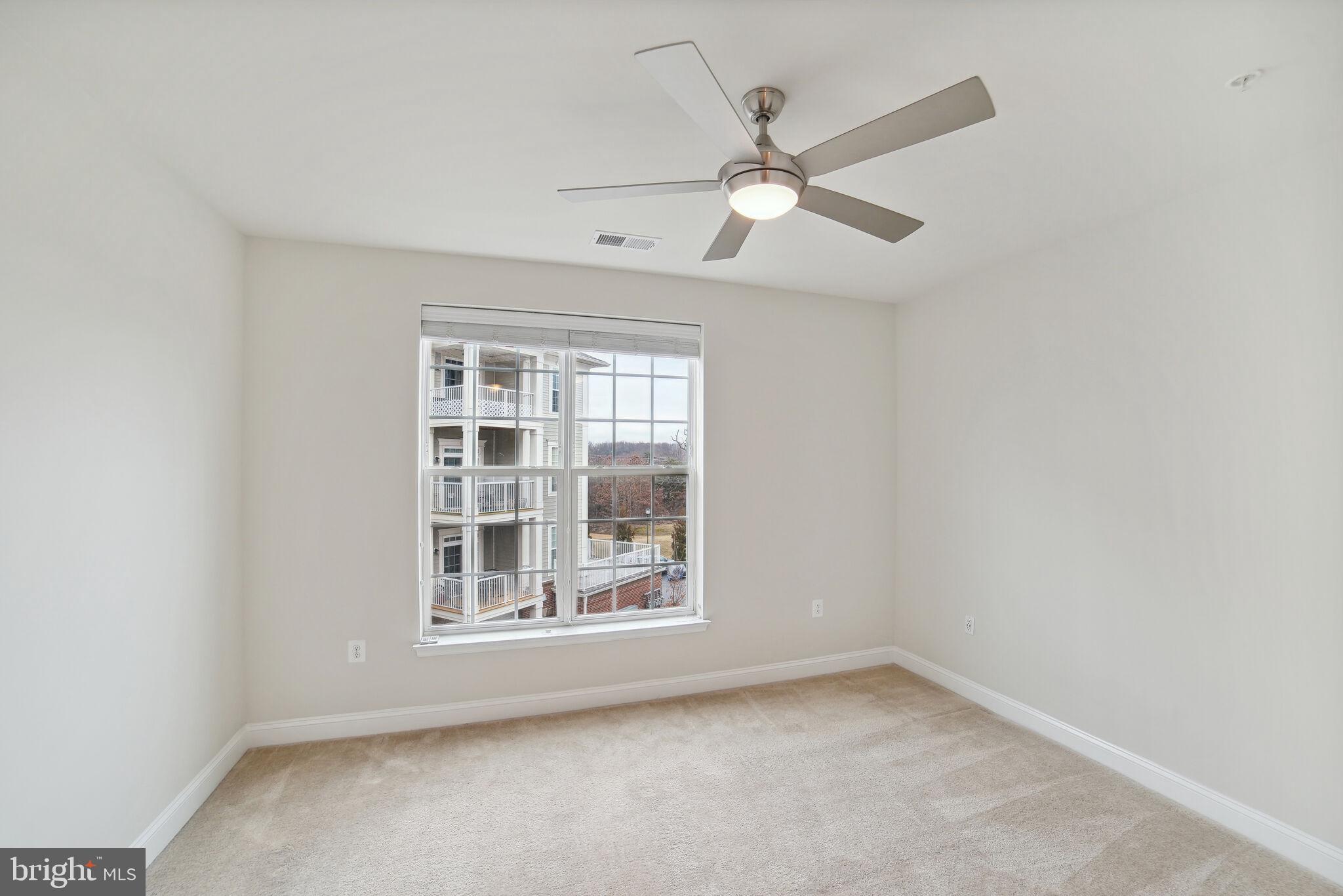 3825 Doc Berlin Dr #32