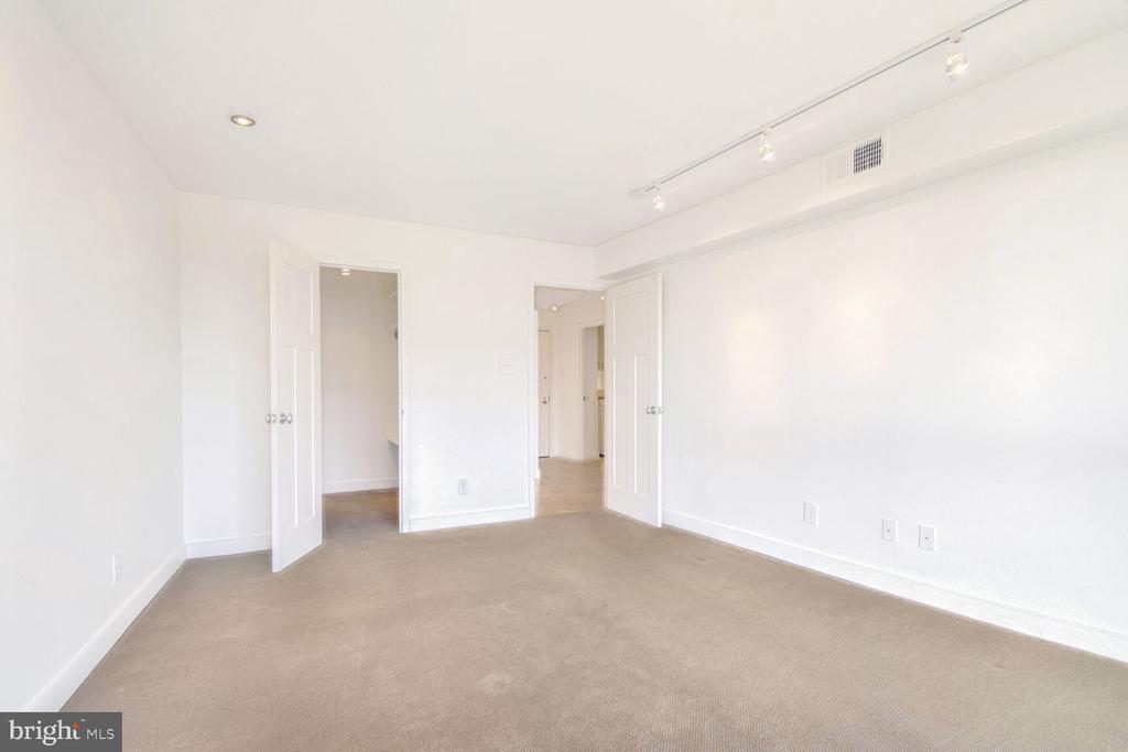 4620 N Park Ave #Ph2e