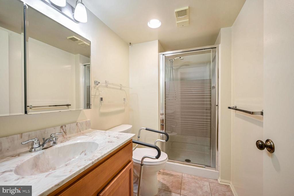 15100 Interlachen Dr #4-112
