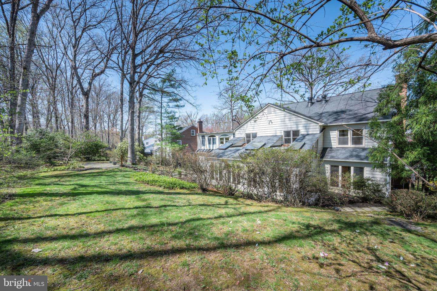 11337 Willowbrook Dr